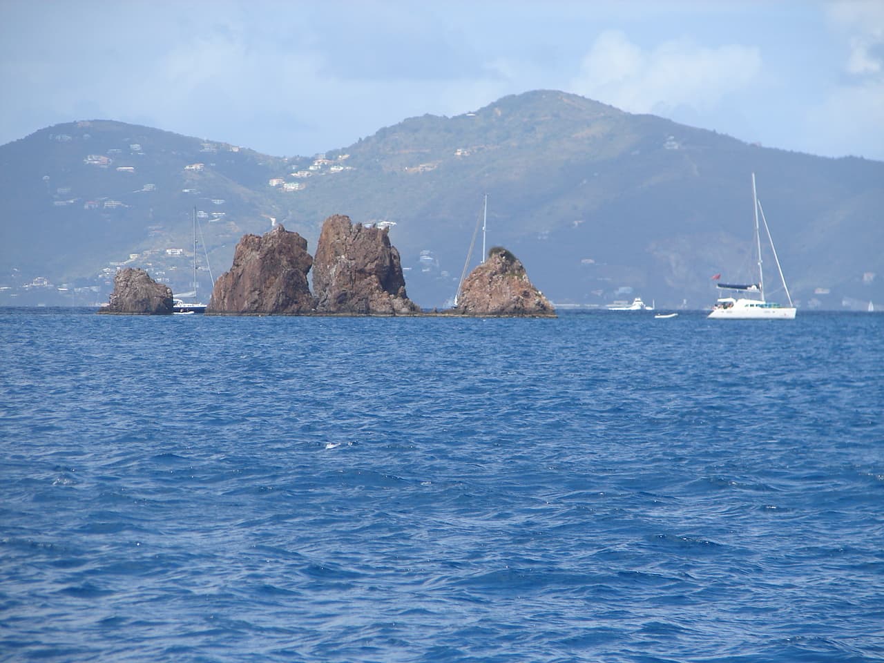The Indians British Virgin Islands — Photo: --Legis (talk - contribs) | License: Public domain | Source: https://upload.wikimedia.org/wikipedia/commons/3/3f/The_Indians%2C_BVI.JPG