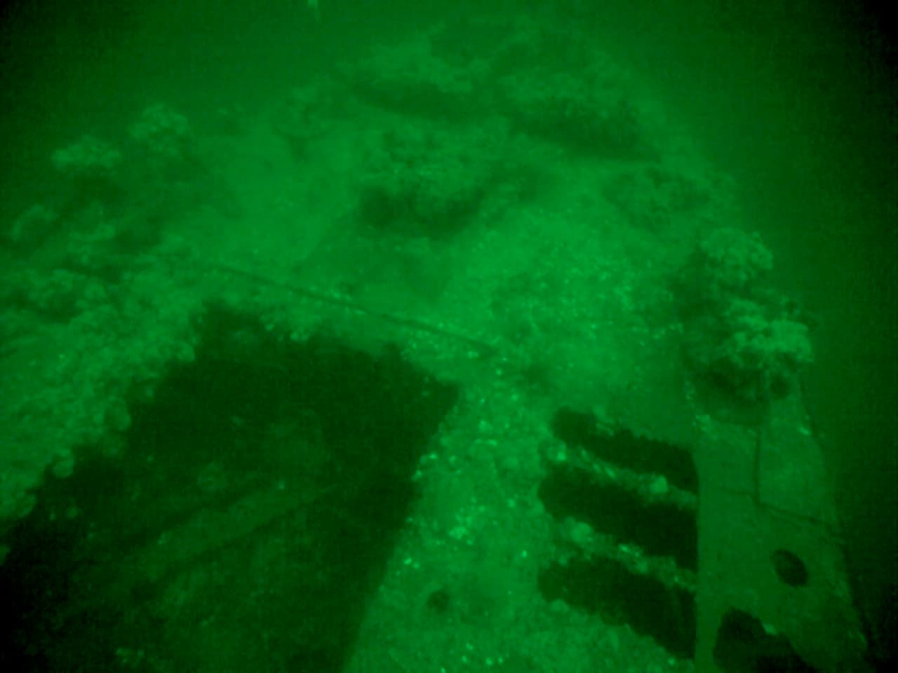 SAS Fleur — Wikimedia Commons | License: CC-BY-SA-3.0 | Source: http://commons.wikimedia.org/wiki/Special:FilePath/Fleur%20quarterdeck.jpg