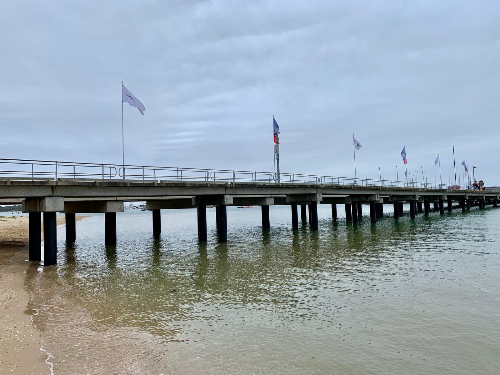 Blairgowrie Pier — Wikimedia Commons | License: CC-BY-SA-3.0 | Source: http://commons.wikimedia.org/wiki/Special:FilePath/Blairgowrie%20Marina%2C%20Blairgowrie%2C%20Victoria%2001.jpg